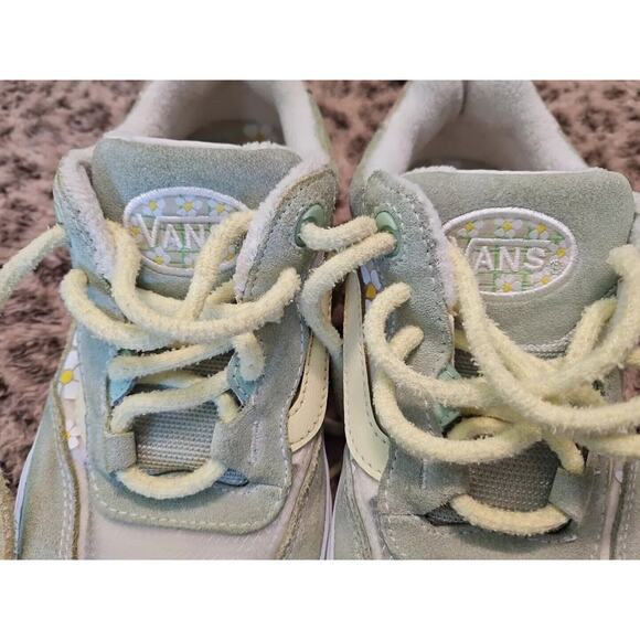 Size 9 Women’s Brighton Wayvee Vans - Picture 7 of 8